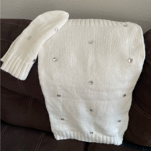 Victoria's Secret White Knit Accessory - Picture 4 of 6